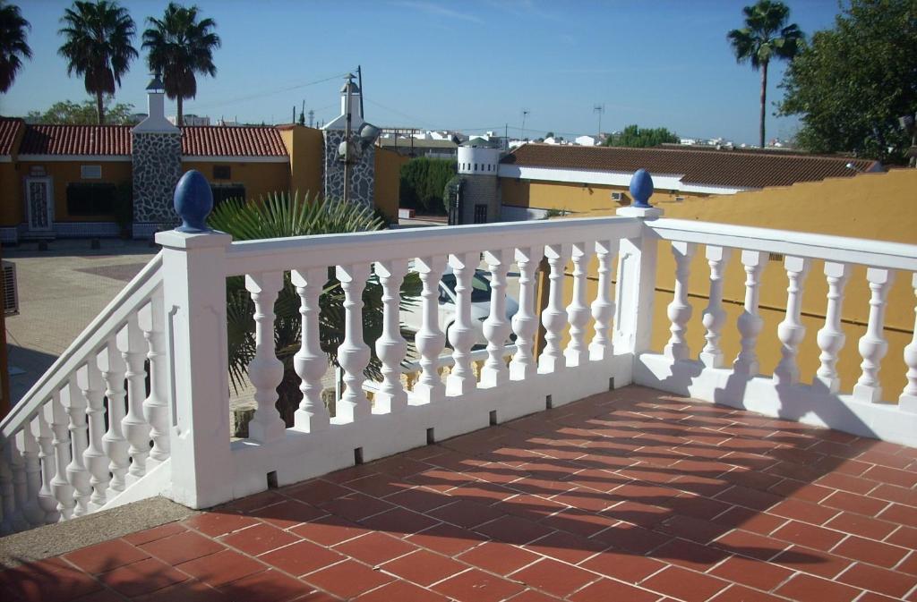 Hostal Don Diego San Juan Del Puerto Exterior photo